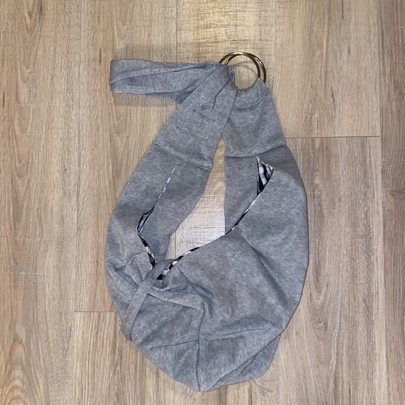 Cuby Dog and Cat Sling Carrier - Picture 8 of 8